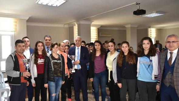 Sarıçam Belediye Spor Kulübü Adana birincisi oldu