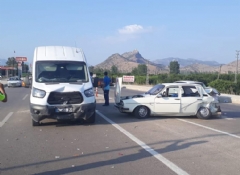 Kozan'da trafik kazası: 6 yaralı