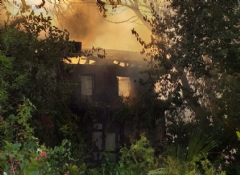 Ceyhan'da tarihi evde yangın