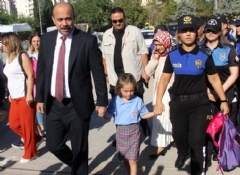 Şehit kızına Aktaş'tan makam aracı