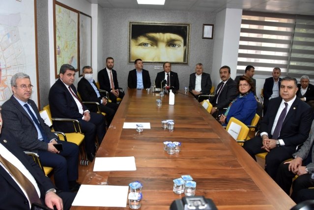 CHP kurmayları Kadir Aydar için Ceyhan'da