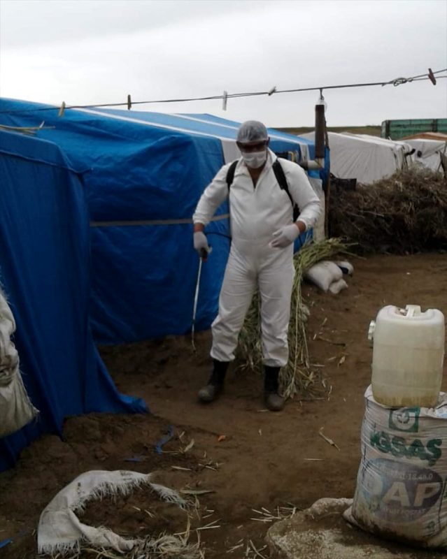 Tarım işçilerinin çadırları dezenfekte edildi