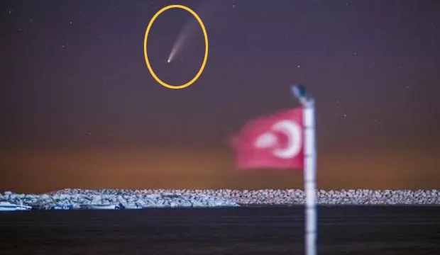 Türk bayrağı ile aynı karede ilk kez görüntülendi