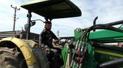 Kozan'da çalınan traktör jandarma tarafından bulundu