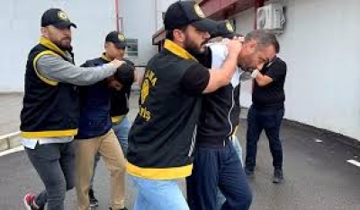 Pastaneye el bombası atan 4 kişi tutuklandı