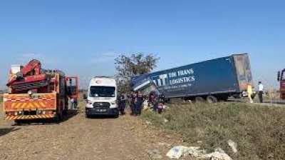 Ceyhan'da TIR-Otomobil Kazası: 1 Ölü Ceyhan'da TIR-Otomobil Kazası: 1 Ölü