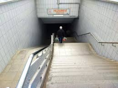 Adana Raylı Sistemi'nde Yürüyen Merdivenler 16 Yıldır Aktif Değil Adana Raylı Sistemi'nde Yürüyen Merdivenler 16 Yıldır Aktif Değil