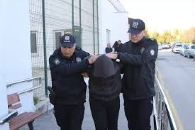 Otobüs Sürücüsü Motosikletli Kadını Darbetti