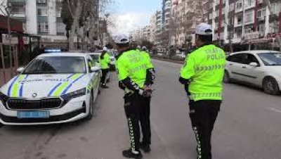 Yayalara Yol Vermeyen 38 Sürücüye Ceza