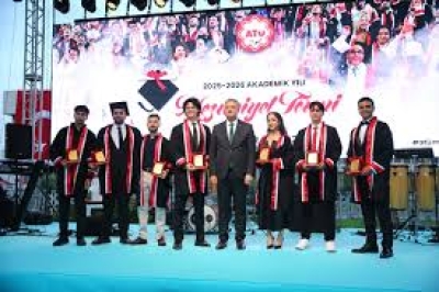 ATÜ'de Mezuniyet Coşkusu