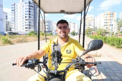 Kozan'da seyyar dondurmacının güneş paneli