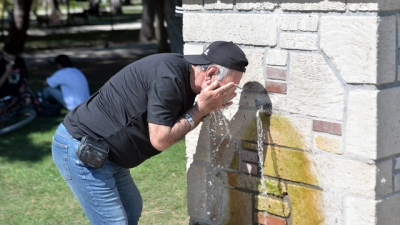 Adana'da termometreler 40 dereceyi gösterdi