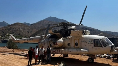 Adana'da düşen helikopter sudan çıkarıldı