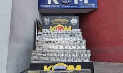 9 Bin Paket Kaçak Sigara Bulundu  2 Kişi Gözaltında