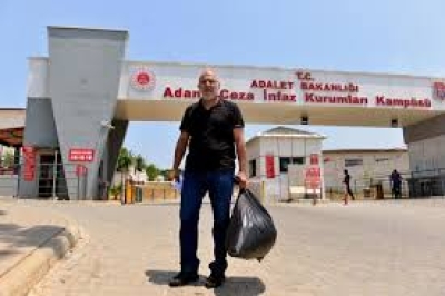 Adana'da cezaevinden tahliyeler başladı