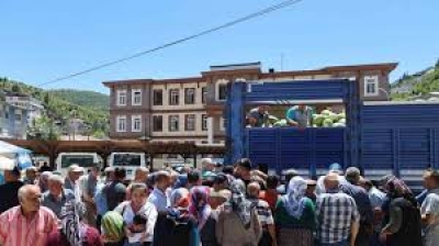 20 Ton Karpuz Ücretsiz Dağıtıldı