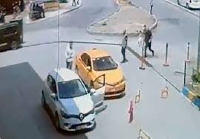 Trafik Kavgası: Taksi Şoförü Bıçaklandı