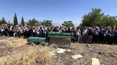 Anne-Oğul Cenazesi Kahramanmaraş'ta Defnedildi