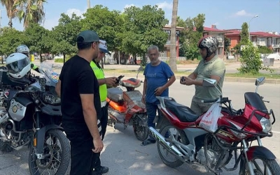 Adana'da Motosiklet Denetimi: 41 Sürücüye 1.3 Milyon Ceza Adana'da Motosiklet Denetimi: 41 Sürücüye 1.3 Milyon Ceza