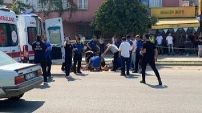 Duruşma öncesi aileler arasındaki silahlı kavgada 1 kişi öldü, 7 kişi yaralandı