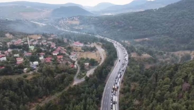 Adana yönünde kilometrelerce kuyruk oluştu