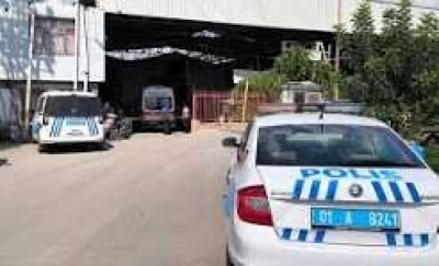 İş yeri sahibi tabancayla vurulmuş halde ölü bulundu