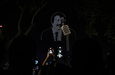 Adana Lezzet Festivali'nde 1000 dronla lazer ve havai fişek gösterisi